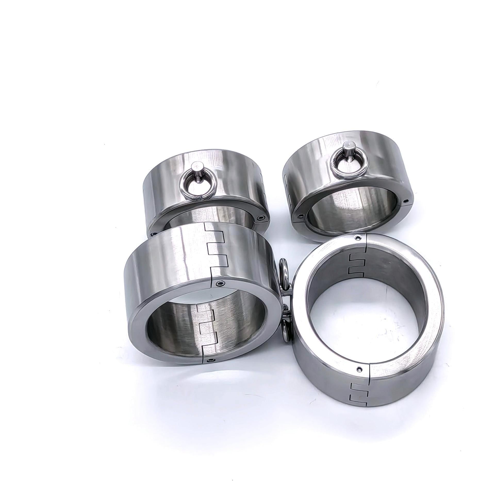 Silver stainless steel handcuffs with round ring design