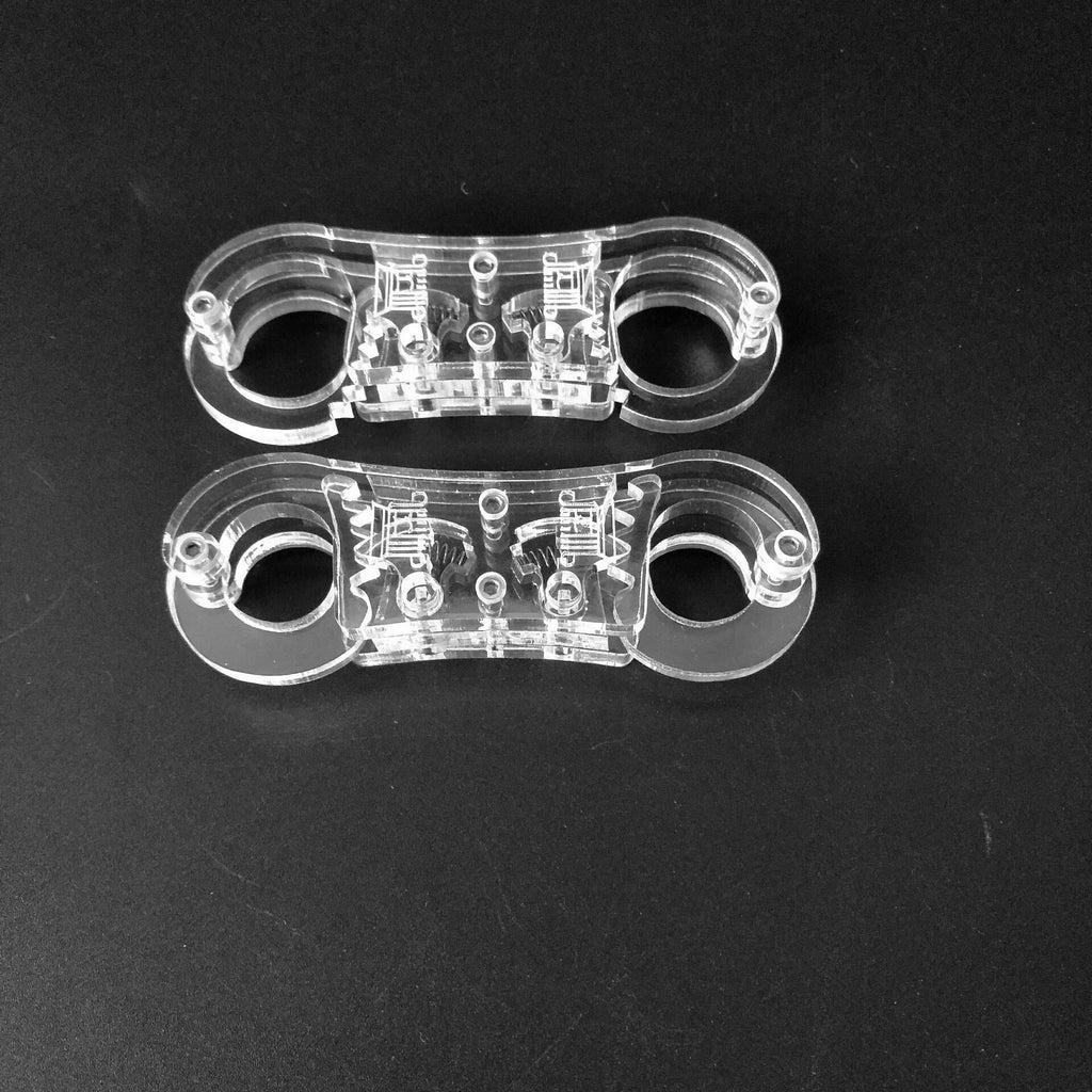 Transparent Polycarbon Thumb cuff ® DOMINA STORE