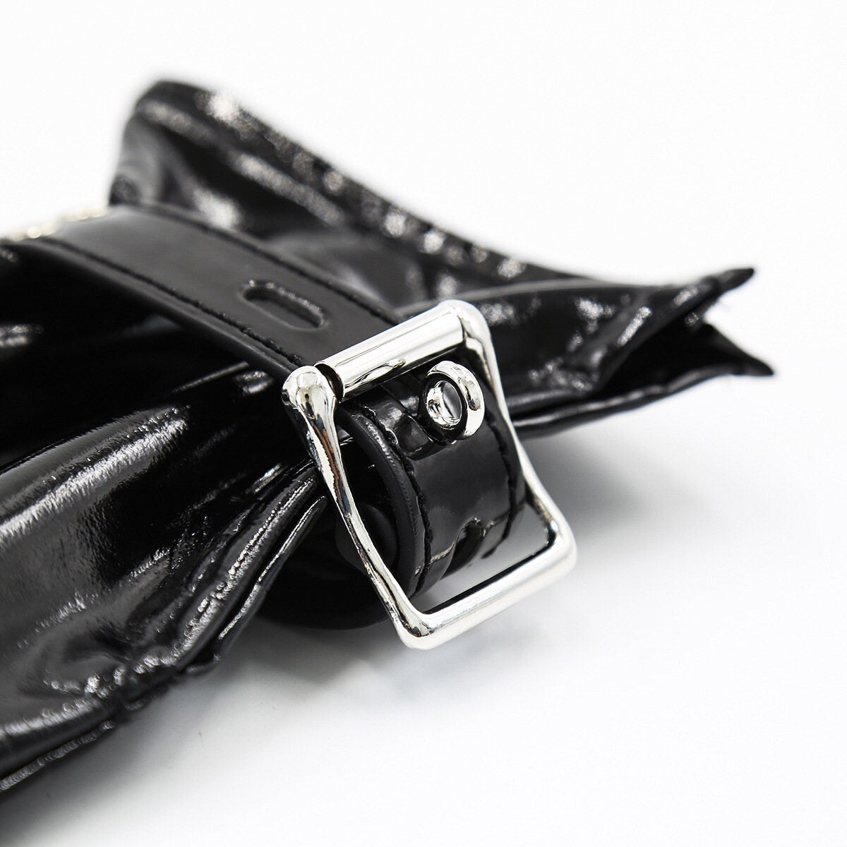 Lacquer Leather Shiny Hand Buckle ® DOMINA STORE
