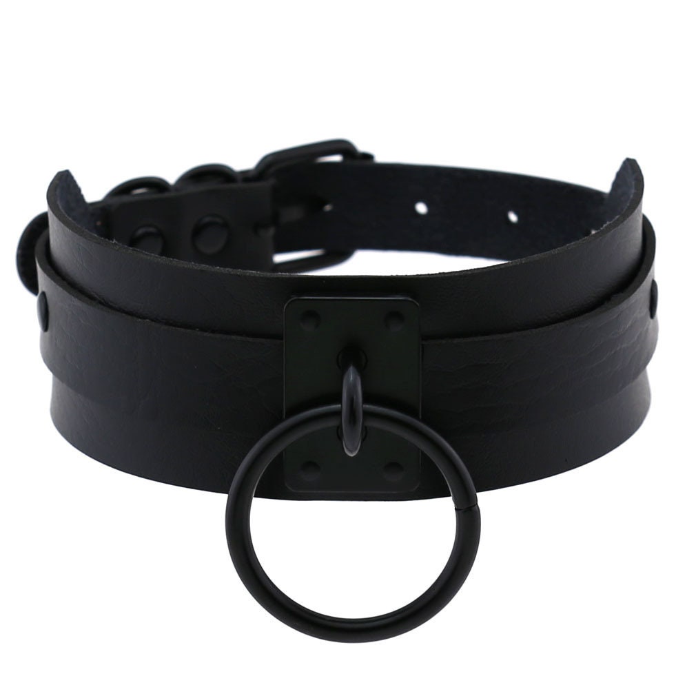 Leather Ring Collar